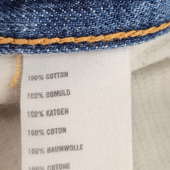 Abercrombie & Fitch high rise denim shorts Size 6 - Picture 6 of 6